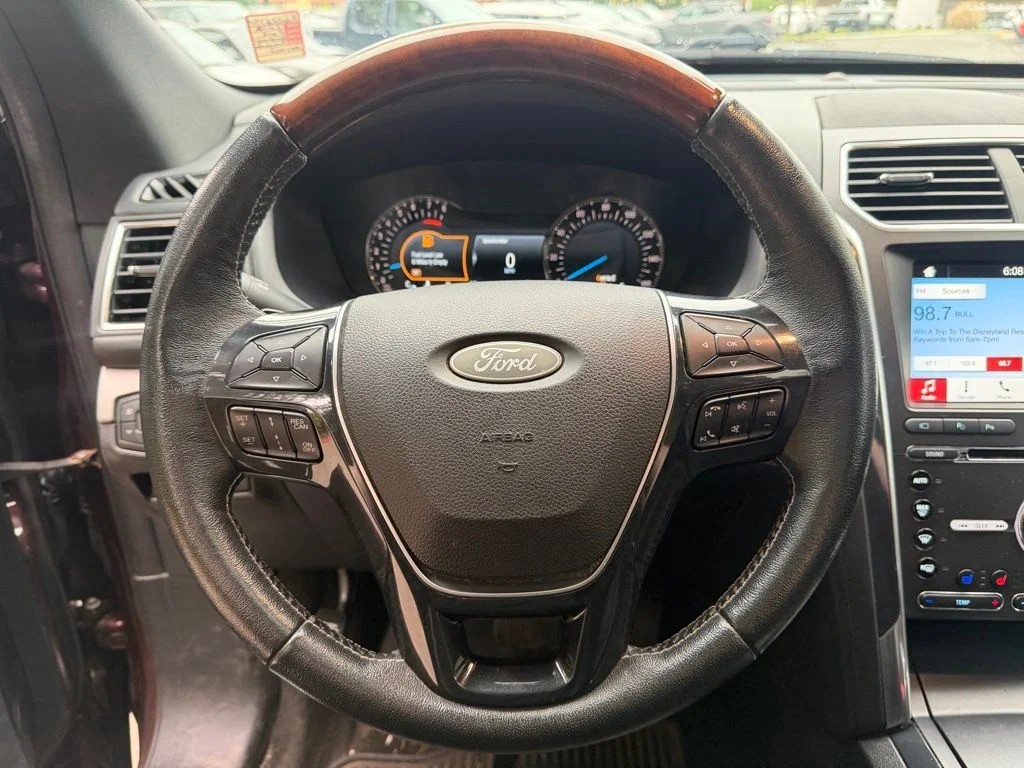Used 2018 Burgundy Ford Platinum image 13