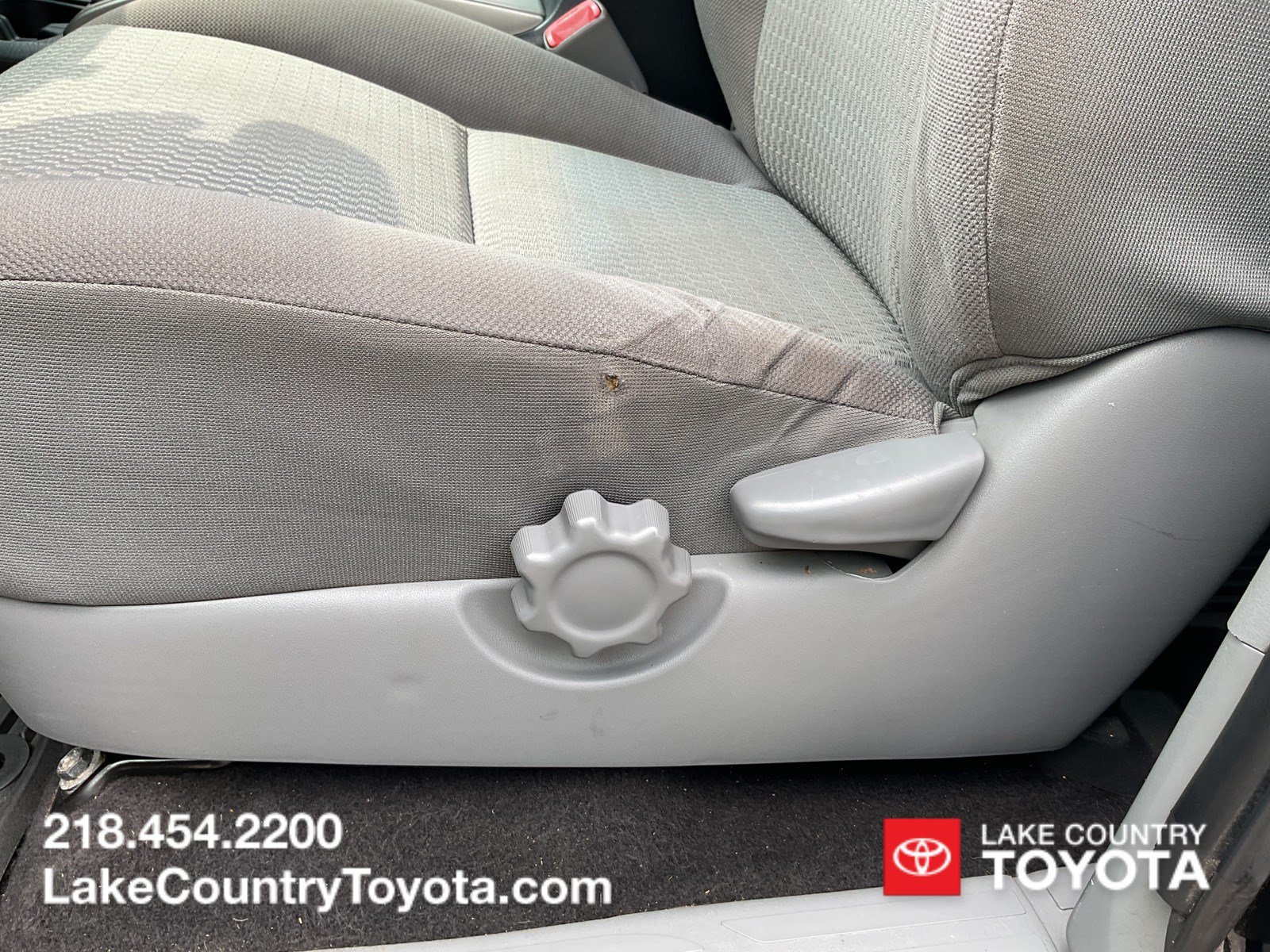 Used 2012 GREY METALLIC Toyota Base image 21
