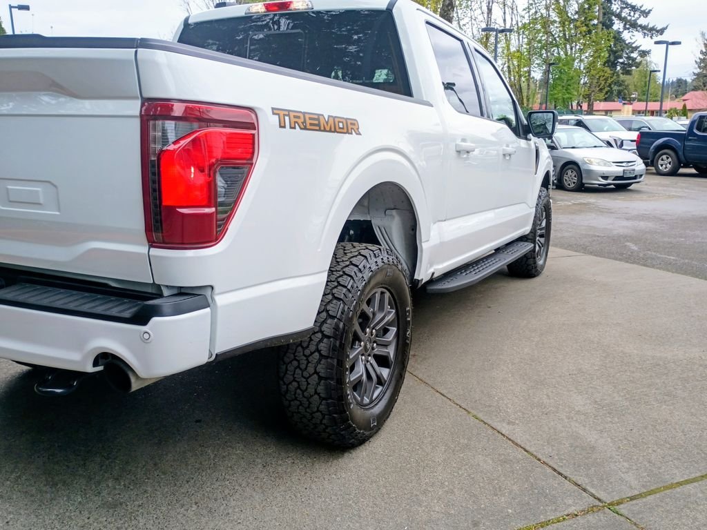 Used 2025 White Ford Tremor image 4