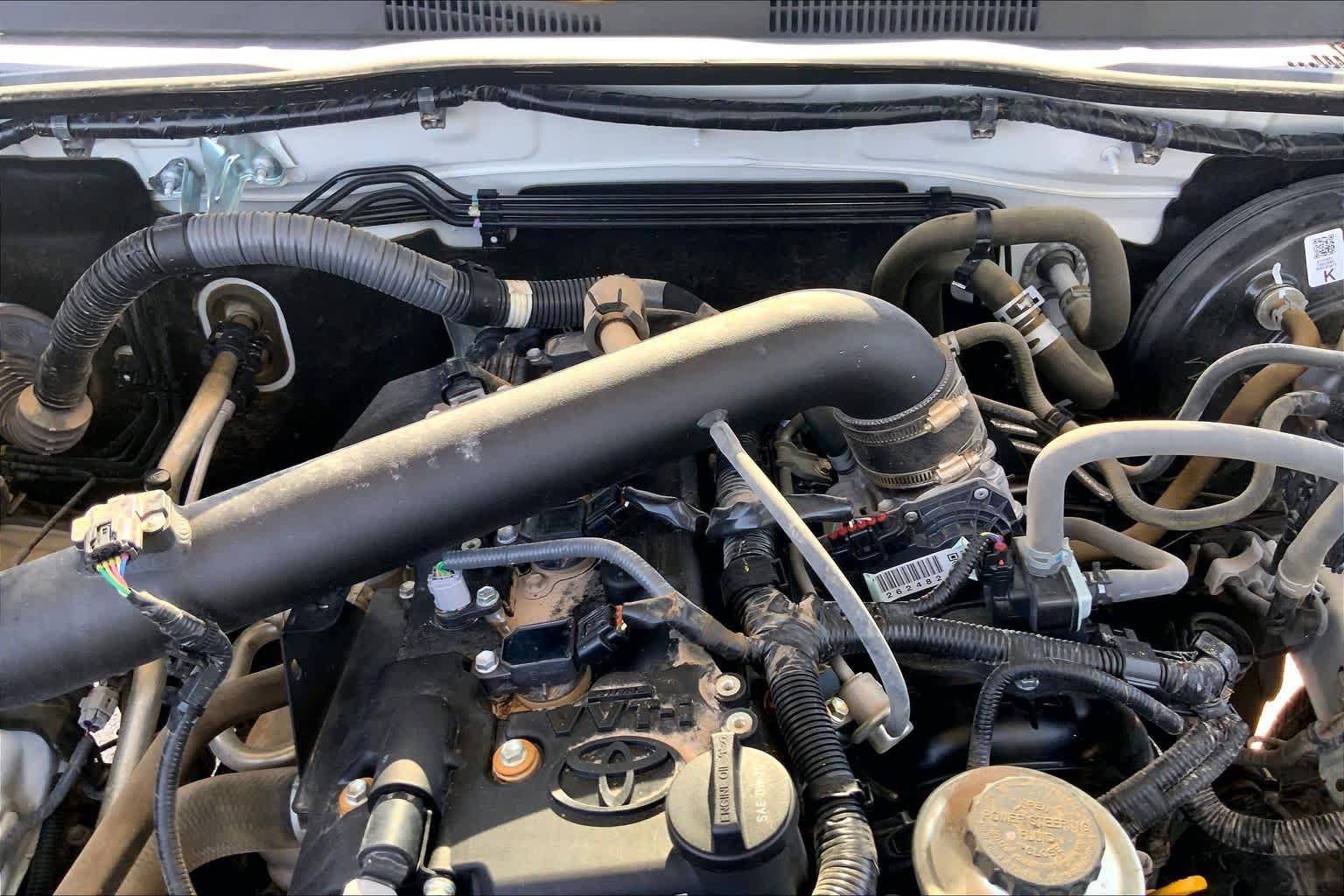 Used 2021 Super White Toyota SR5 image 32