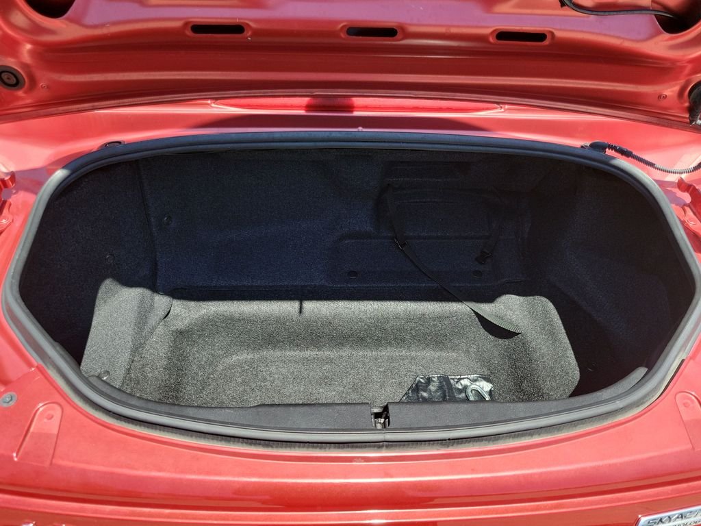 Used 2017 Red Mazda Grand Touring image 31