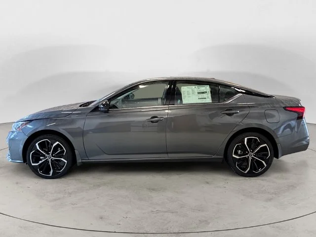 New 2026 Gray Nissan 2.5 SR image 2