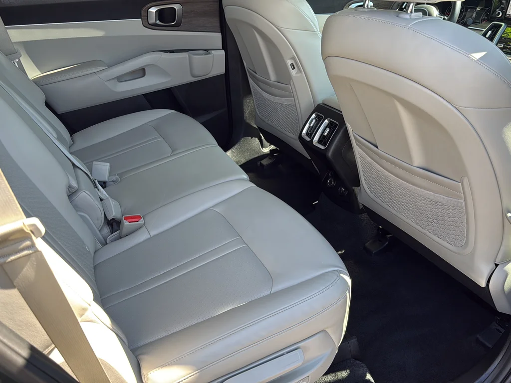 Certified Used 2023 Green Kia X-Line S image 11