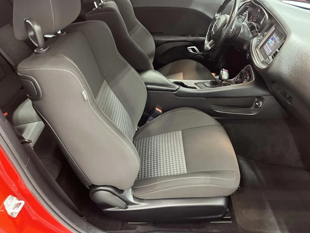 Used 2021 Torred Clearcoat Dodge R/T 5.7L HEMI 1 Owner image 29