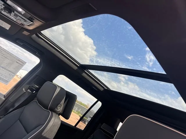 New 2026 Summit White GMC Elevation image 24