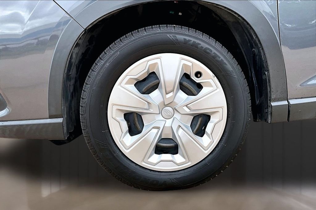 Used 2023 Gray Subaru Base image 8