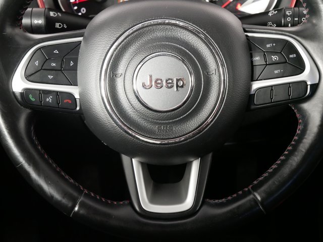 Used 2019 Billet Silver Metallic Clearcoat Jeep Trailhawk image 19