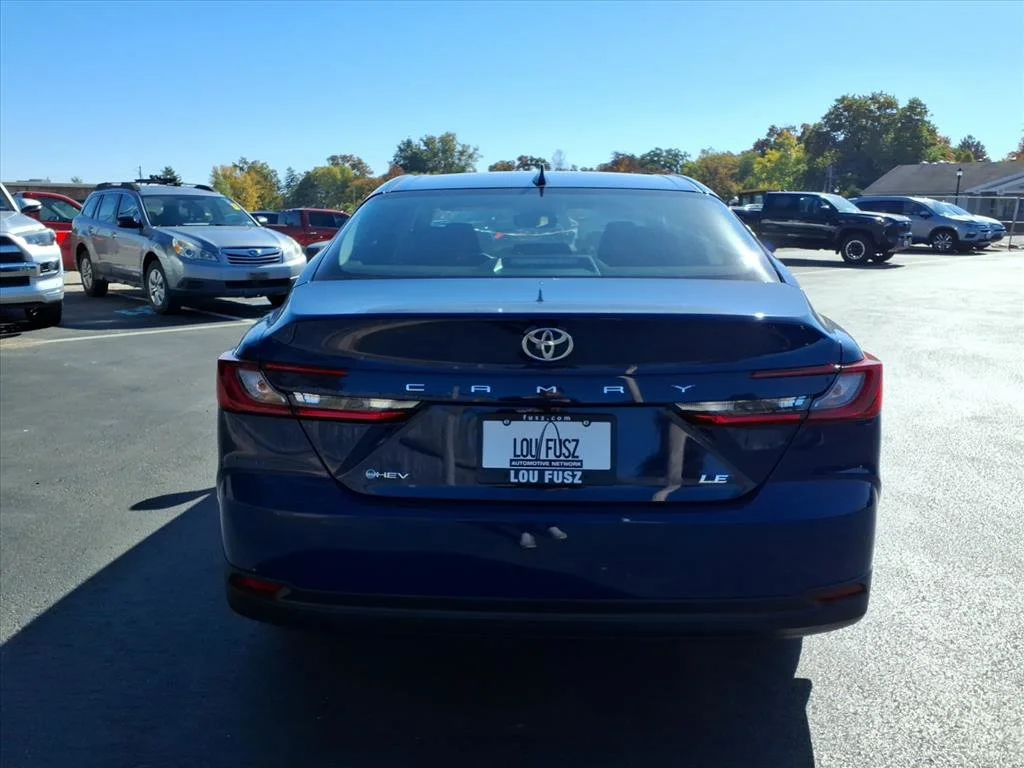 2026 Toyota Camry LE - Photo 19