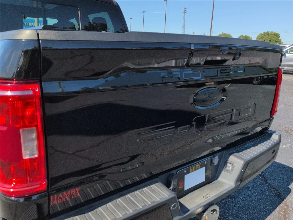 Used 2023 Black Ford XLT image 33