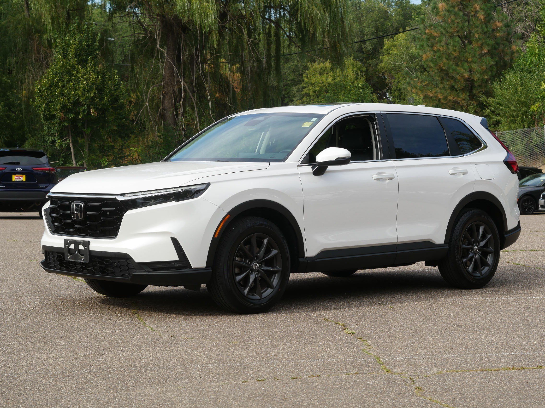 Used 2026 White Honda EX-L image 3