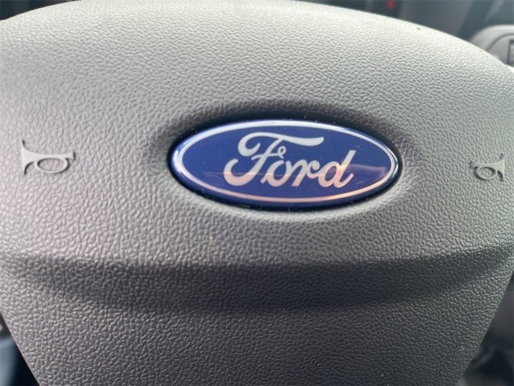 New 2025 Carbonized Gray Metallic Ford Lobo™ image 16