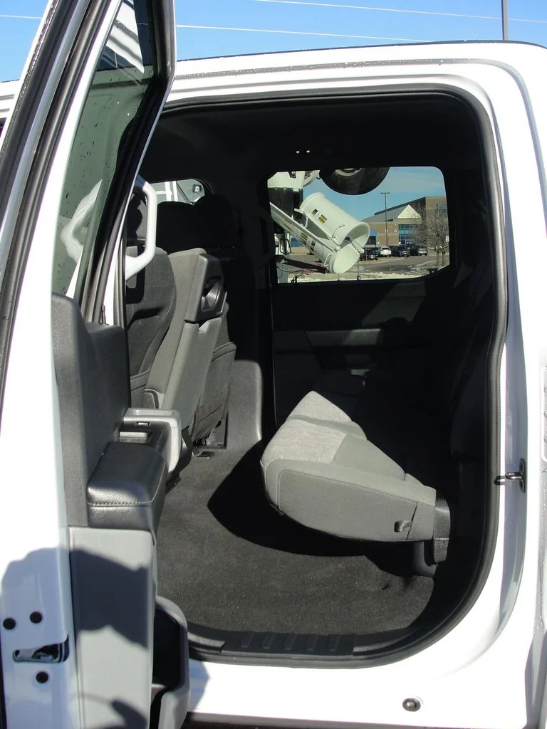 2025 Ford F-350 Super Duty XLT - Photo 9