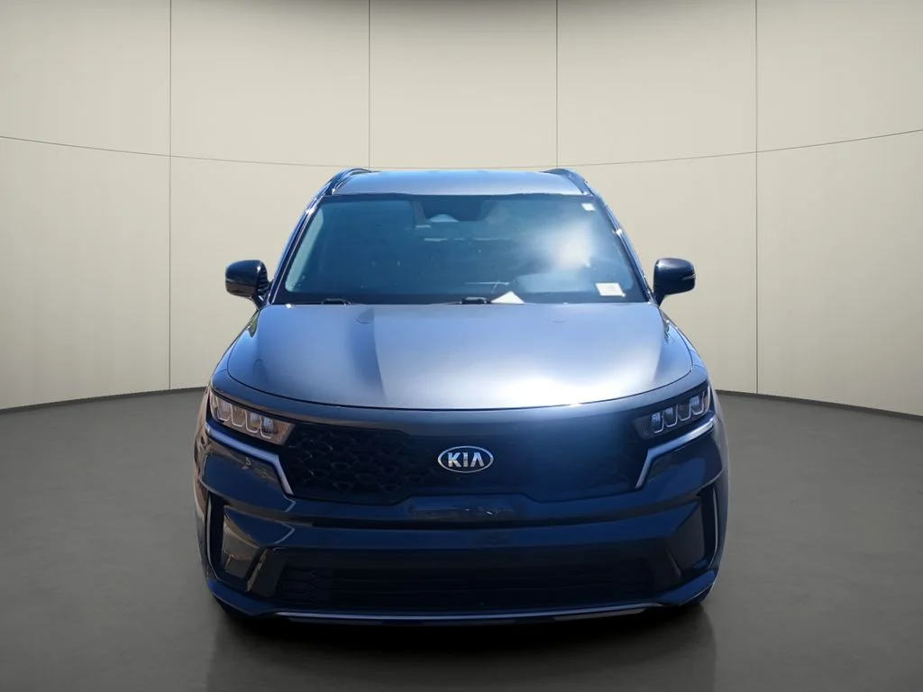 Used 2021 Gray Kia S image 2