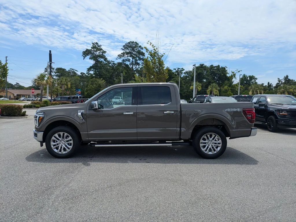 New 2026 Marsh Gray Ford Lariat image 7