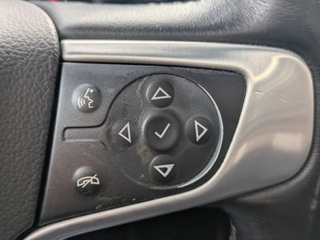 Used 2018 Quartz GMC SLT image 25