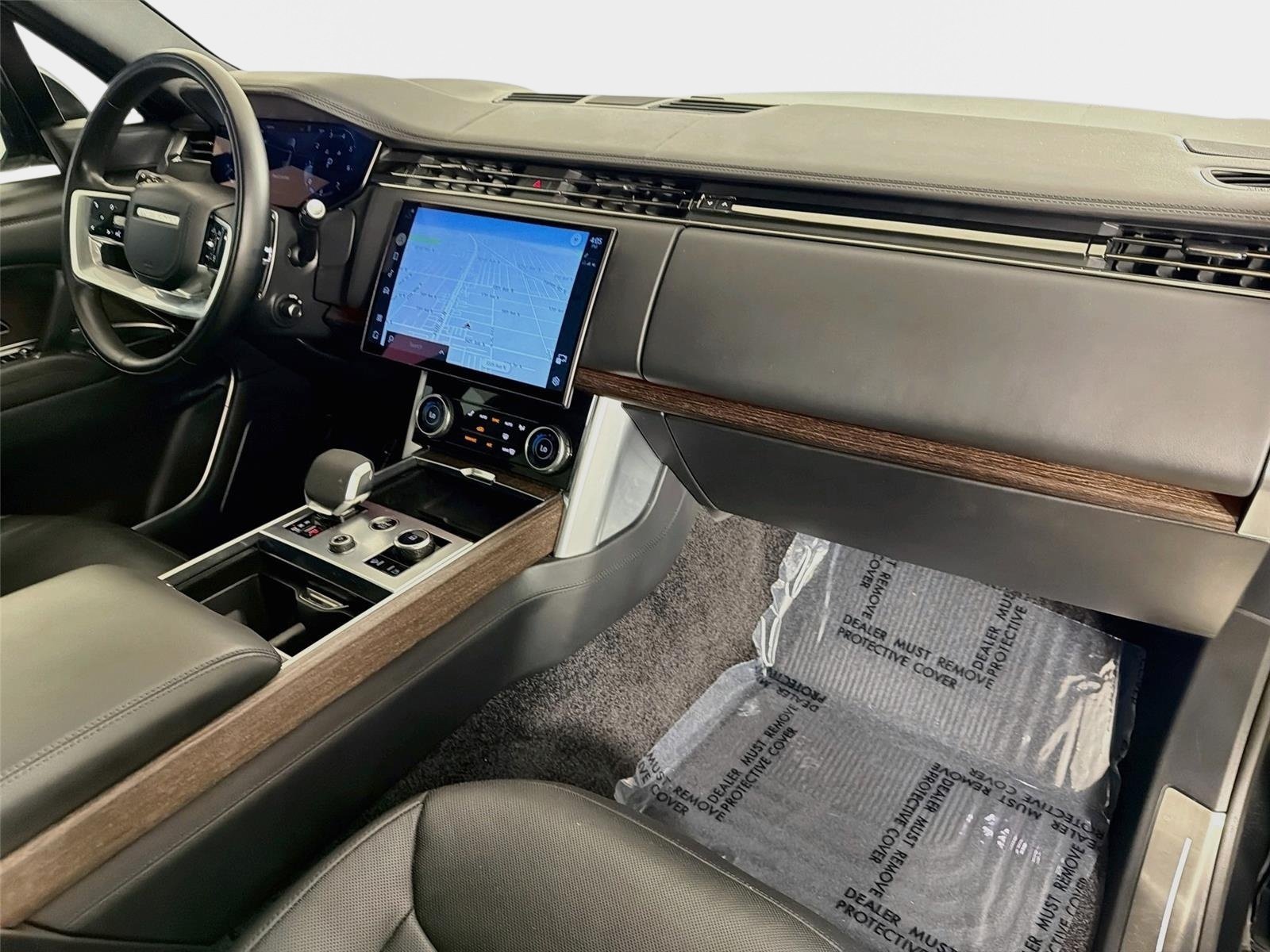 Used 2023 Santorini Black Metallic Land Rover SE image 29