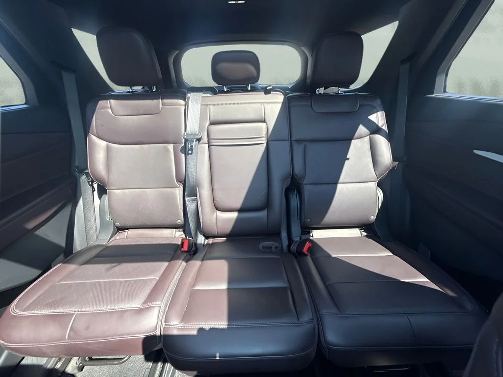 Used 2025 Black Ford Platinum image 7