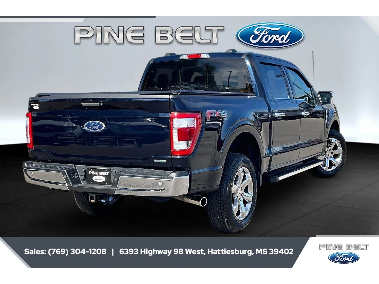 Used 2022 Antimatter Blue Metallic Ford LARIAT image 11