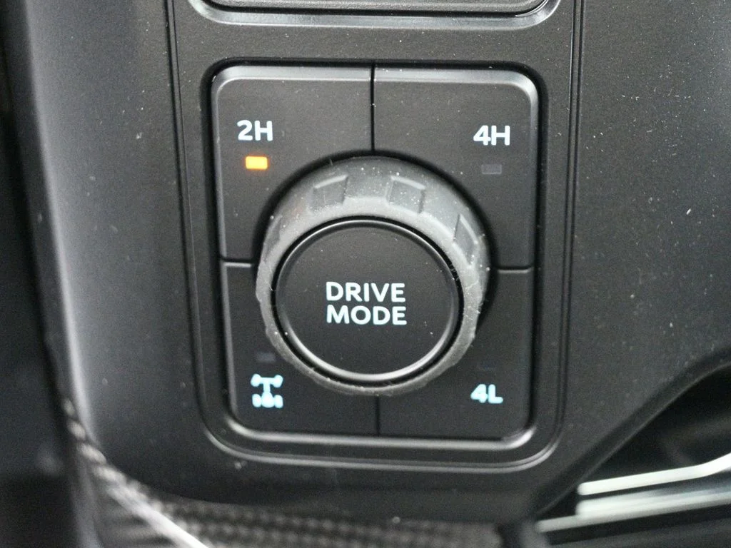 New 2026 Avalanche Ford Lariat image 21