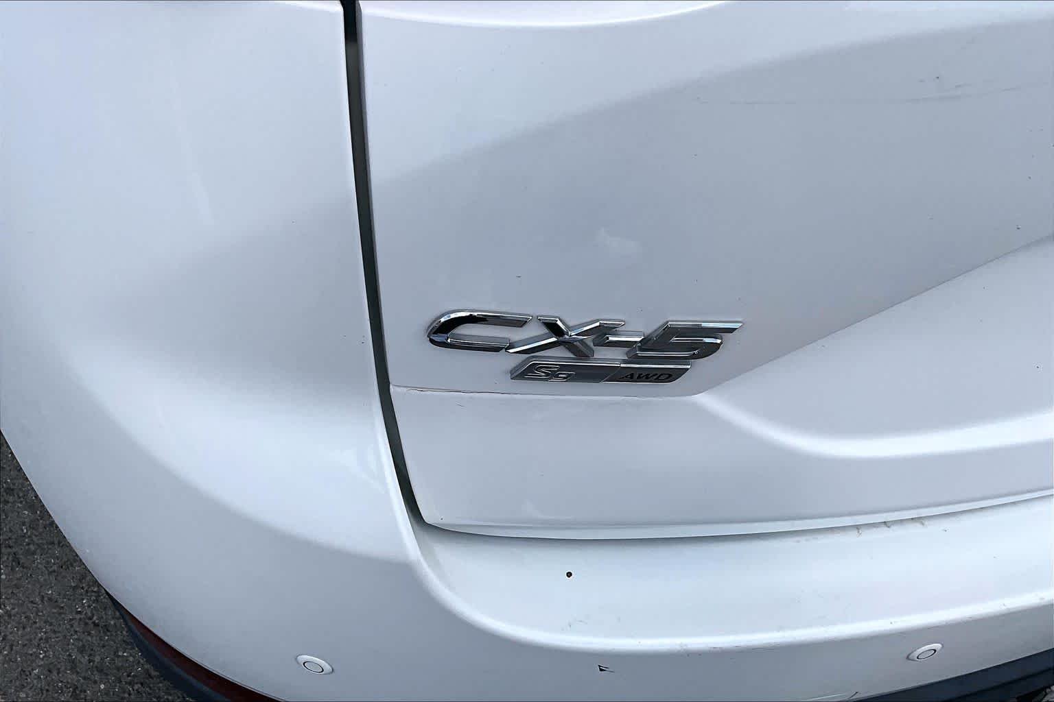 Used 2019 Snowflake White Pearl Mica Mazda Signature image 31