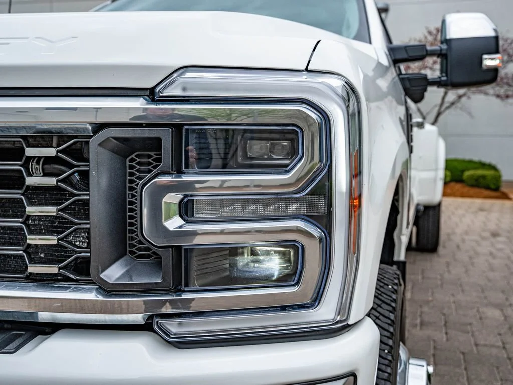 Used 2024 Star White Metallic Tri-Coat Ford Limited image 15