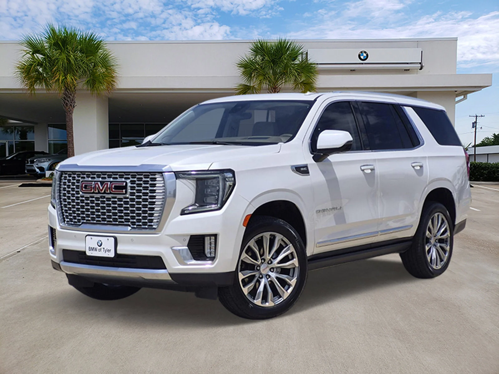 2022 GMC Yukon 4WD Denali's photo