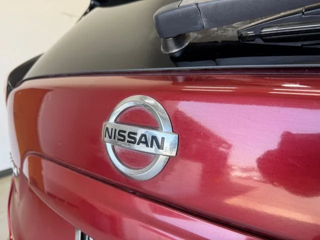 Used 2016 Cayenne Red Metallic Nissan S image 34