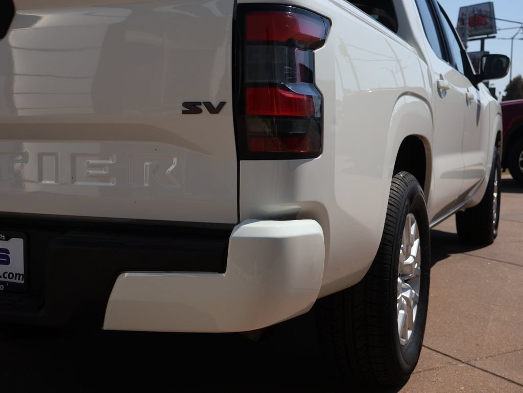 2022 Nissan Frontier SV - Photo 15