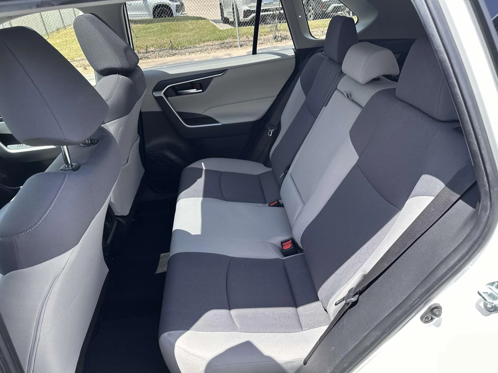 Used 2019 White Toyota XLE image 12