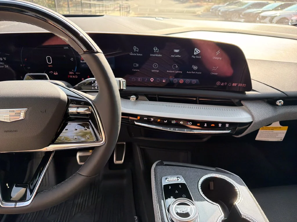 2027 Cadillac OPTIQ Premium Sport - Photo 26