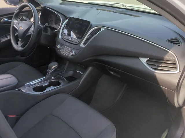 Used 2024 White Chevrolet LT image 35