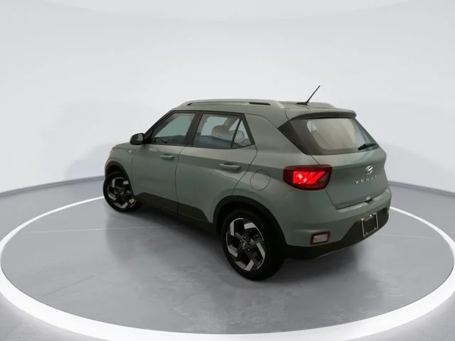 Used 2026 Green Hyundai SEL image 4