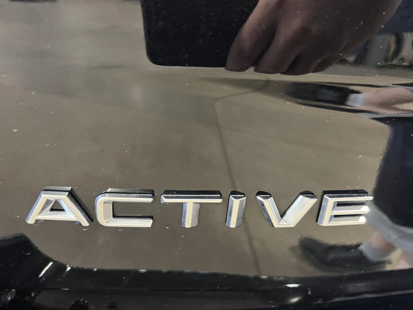 Used 2025 Agate Black Ford Active image 31