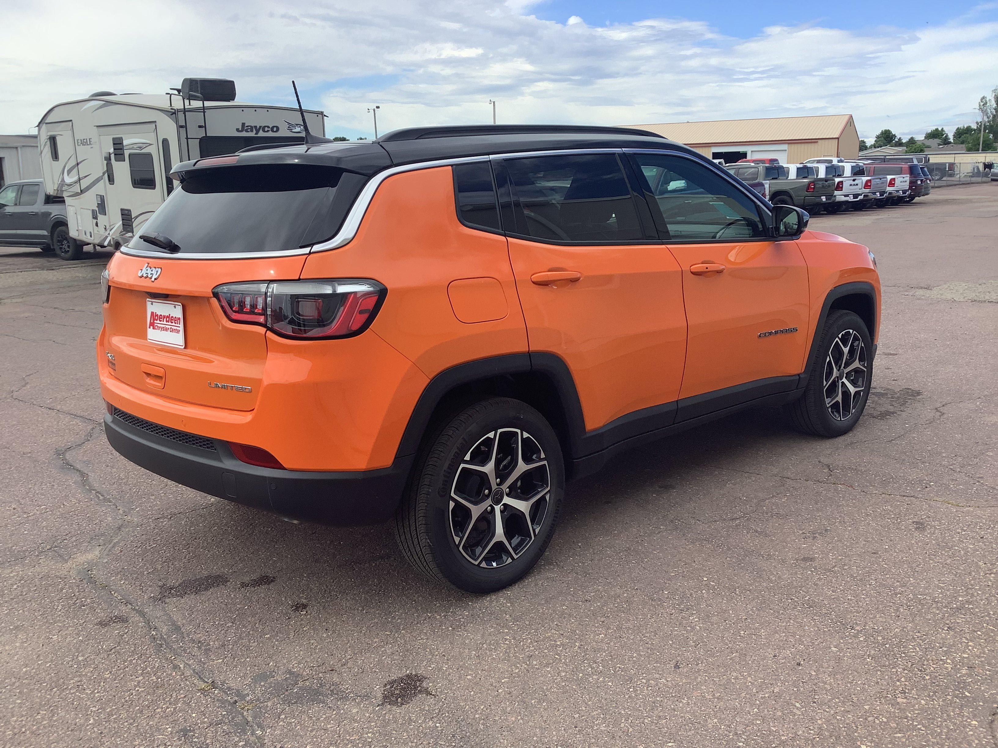 New 2026 Joose Exterior Paint Jeep Limited image 4