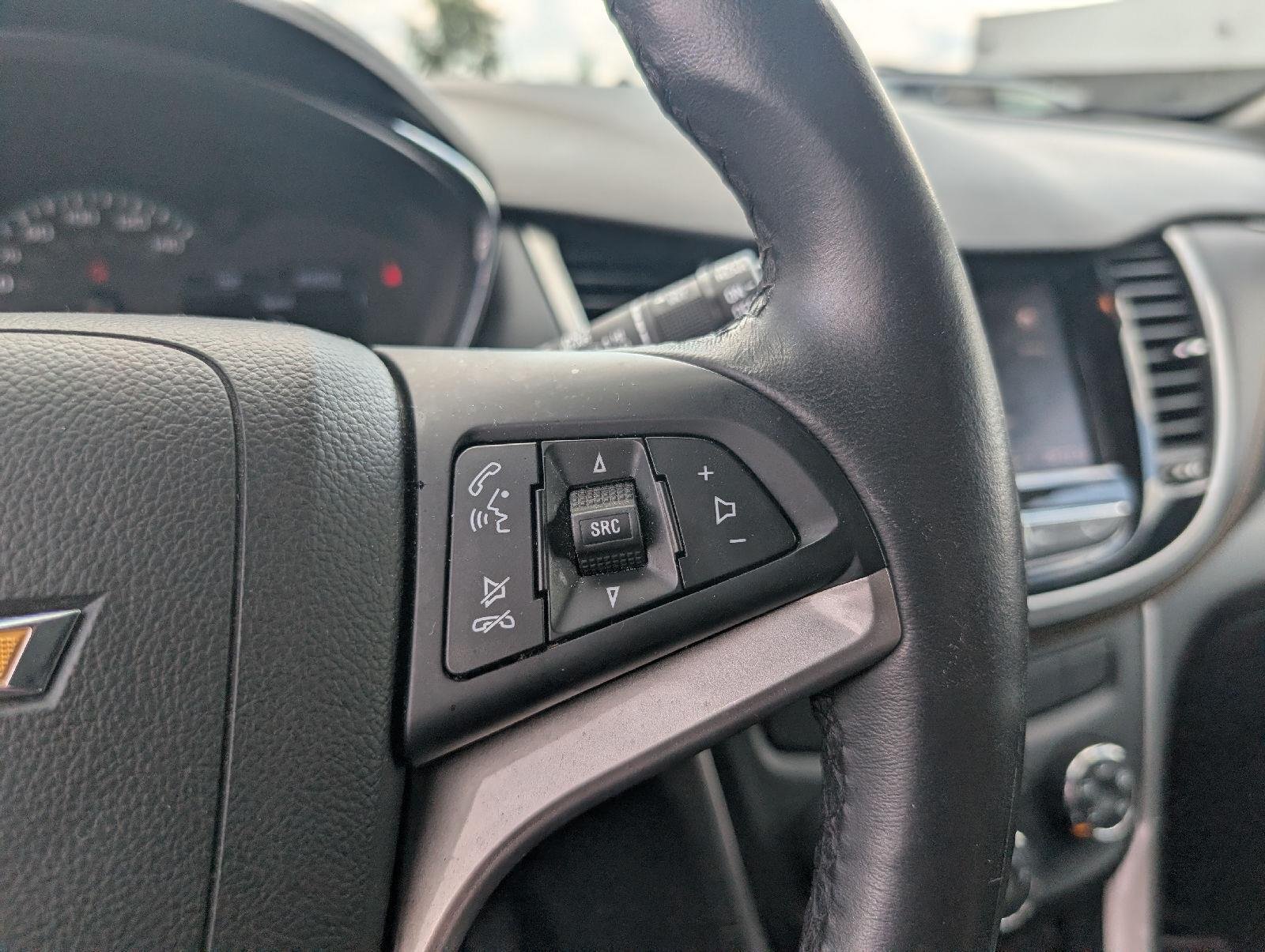 Used 2020 Summit White Chevrolet LT image 14