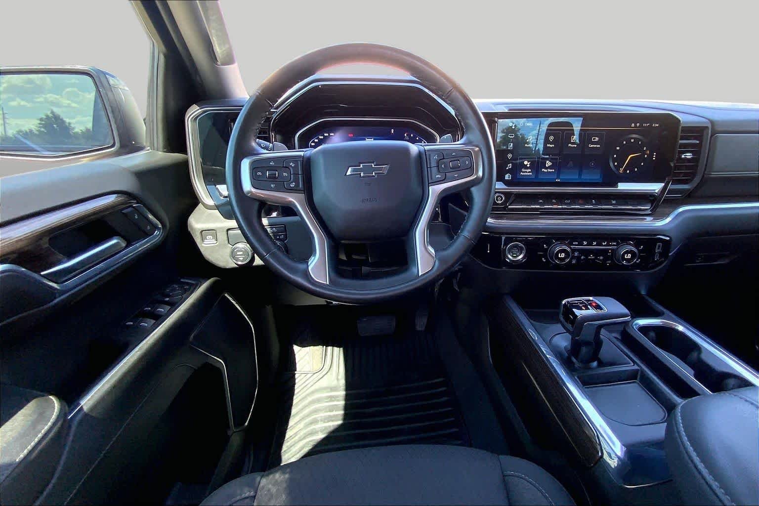 Used 2023 Black Chevrolet RST image 6