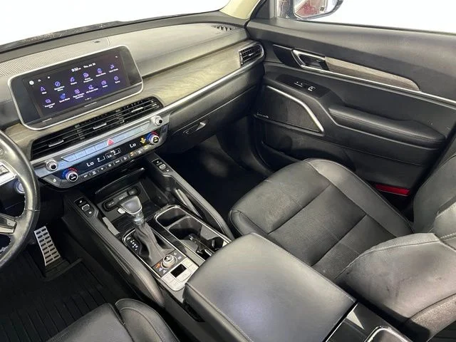 Used 2022 Purple Kia SX image 31