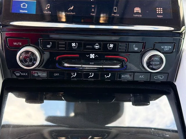 Used 2022 Gray Jeep Overland image 17