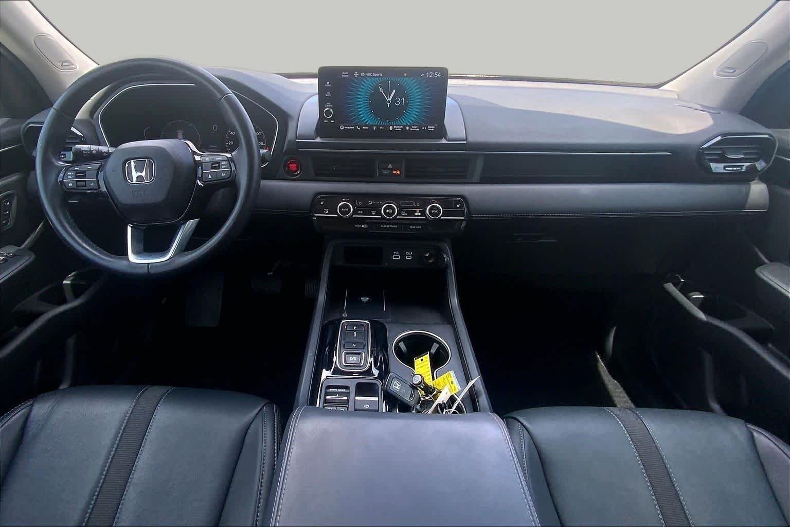 Used 2024 Crystal Black Pearl Honda Touring image 15