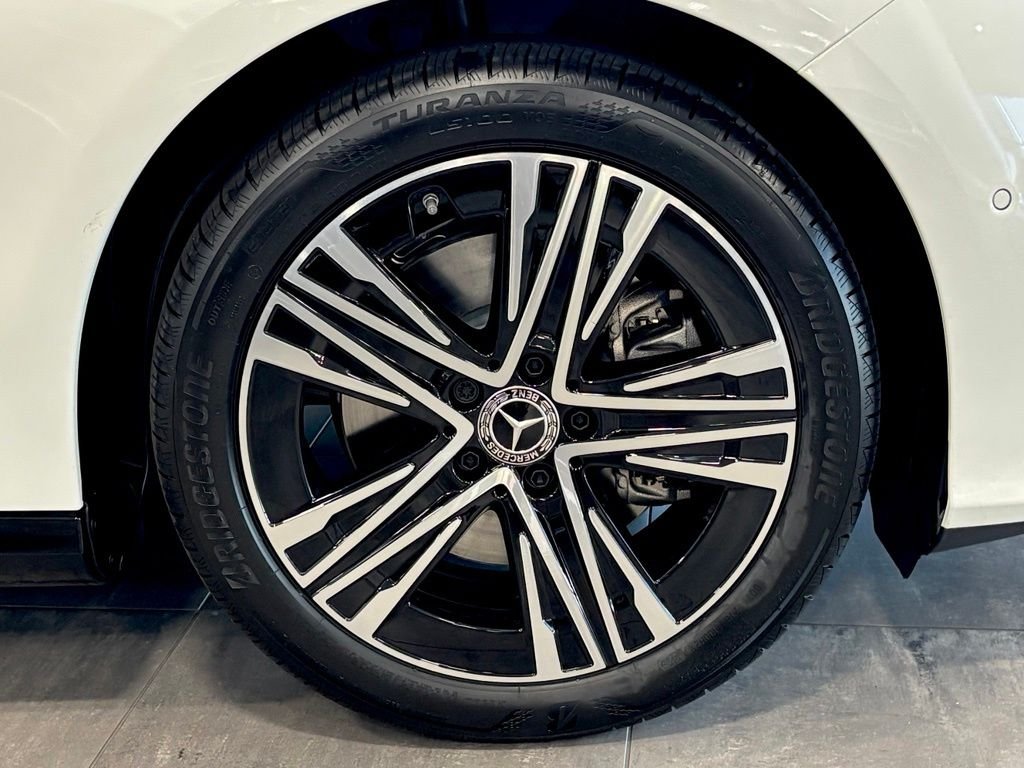Used 2027 White Mercedes-Benz  image 28