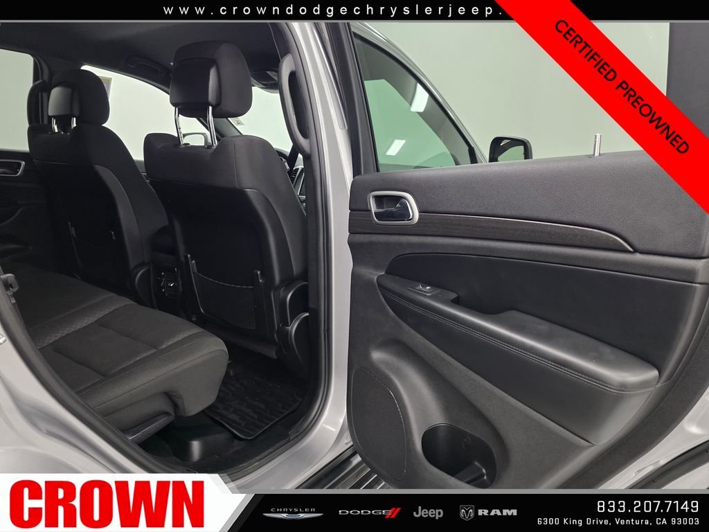Certified Used 2018 Silver Jeep Laredo E image 16