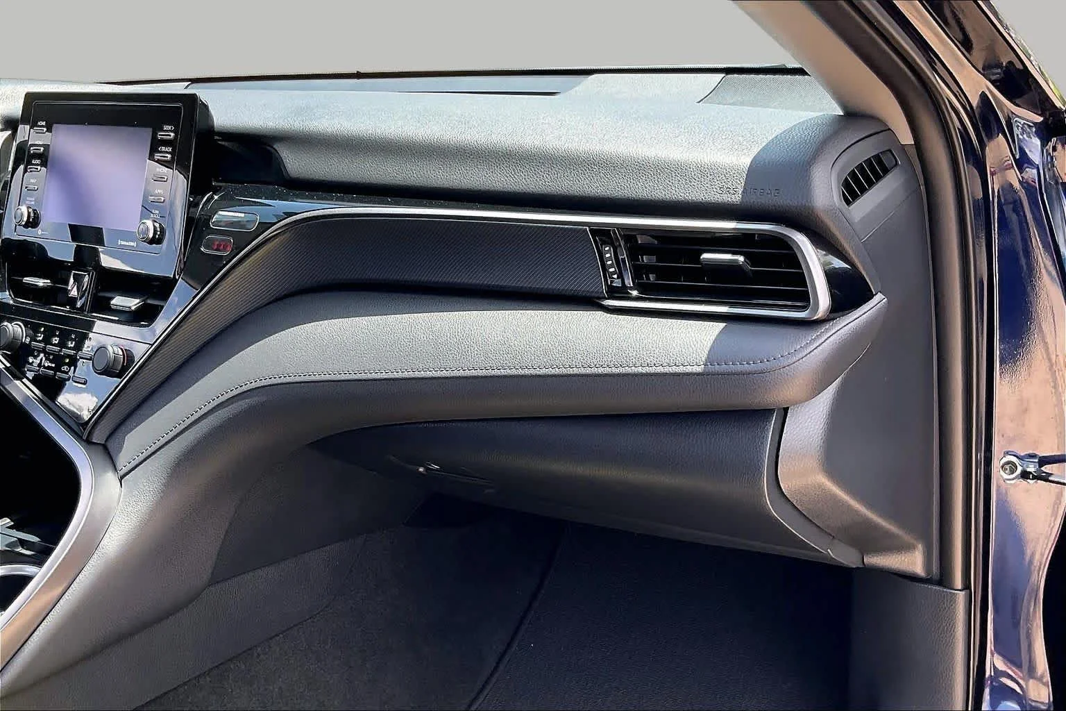 Used 2021 Blueprint Toyota LE image 18