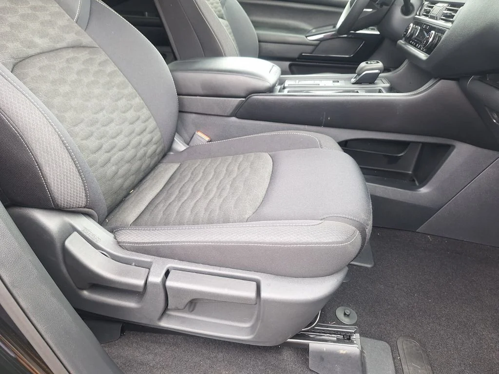 Certified Used 2025 Black Nissan S image 28