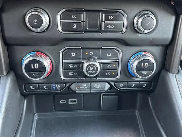 2023 GMC Yukon AT4 - Photo 33
