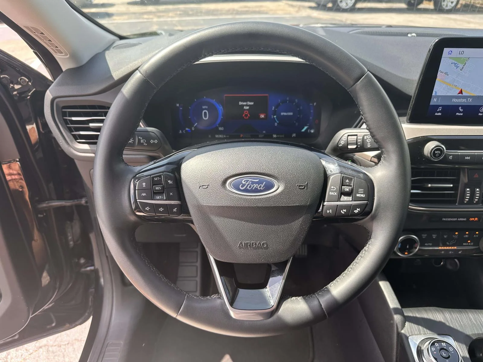 Used 2022 Black Ford SEL image 17