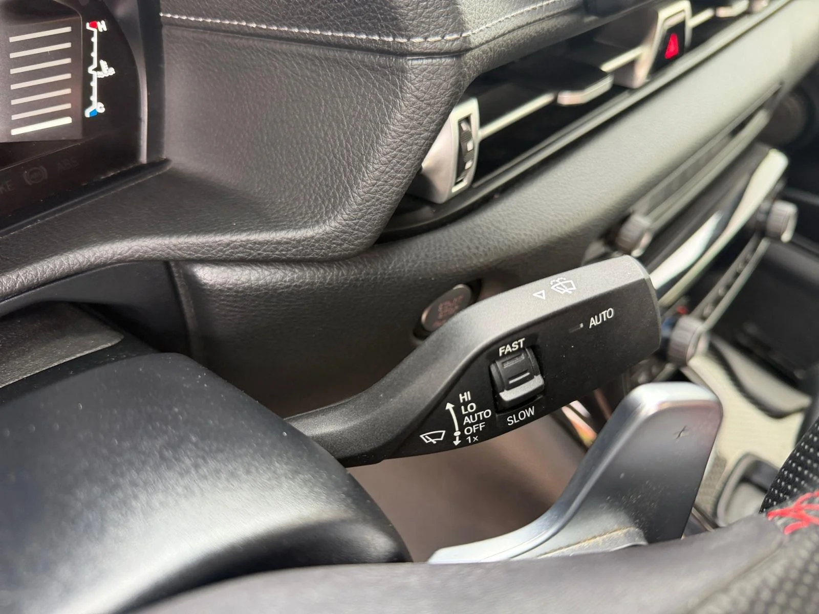 Used 2021  Toyota 3.0 Premium image 37