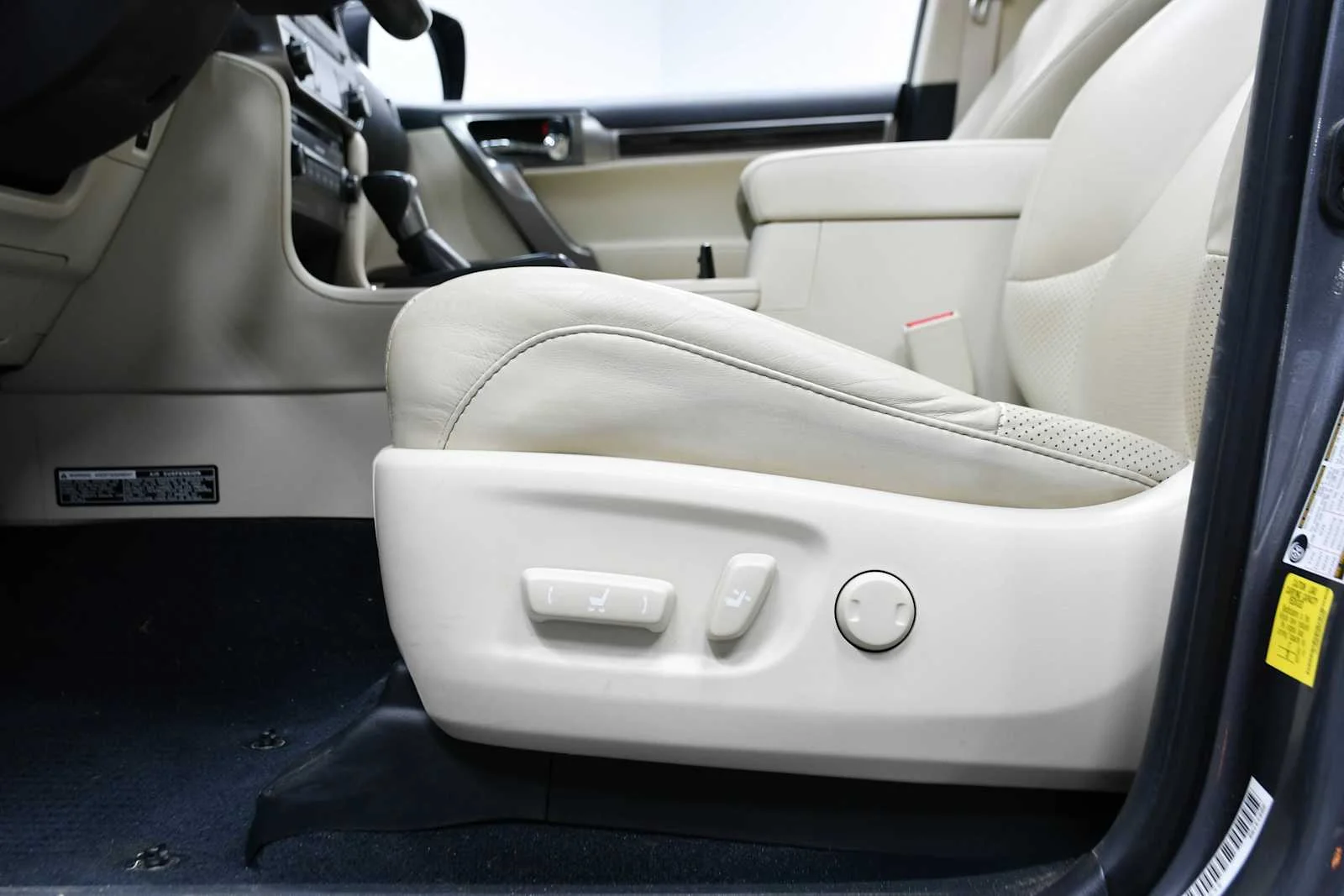 Certified Used 2023 Nebula Gray Pearl Lexus Luxury image 16