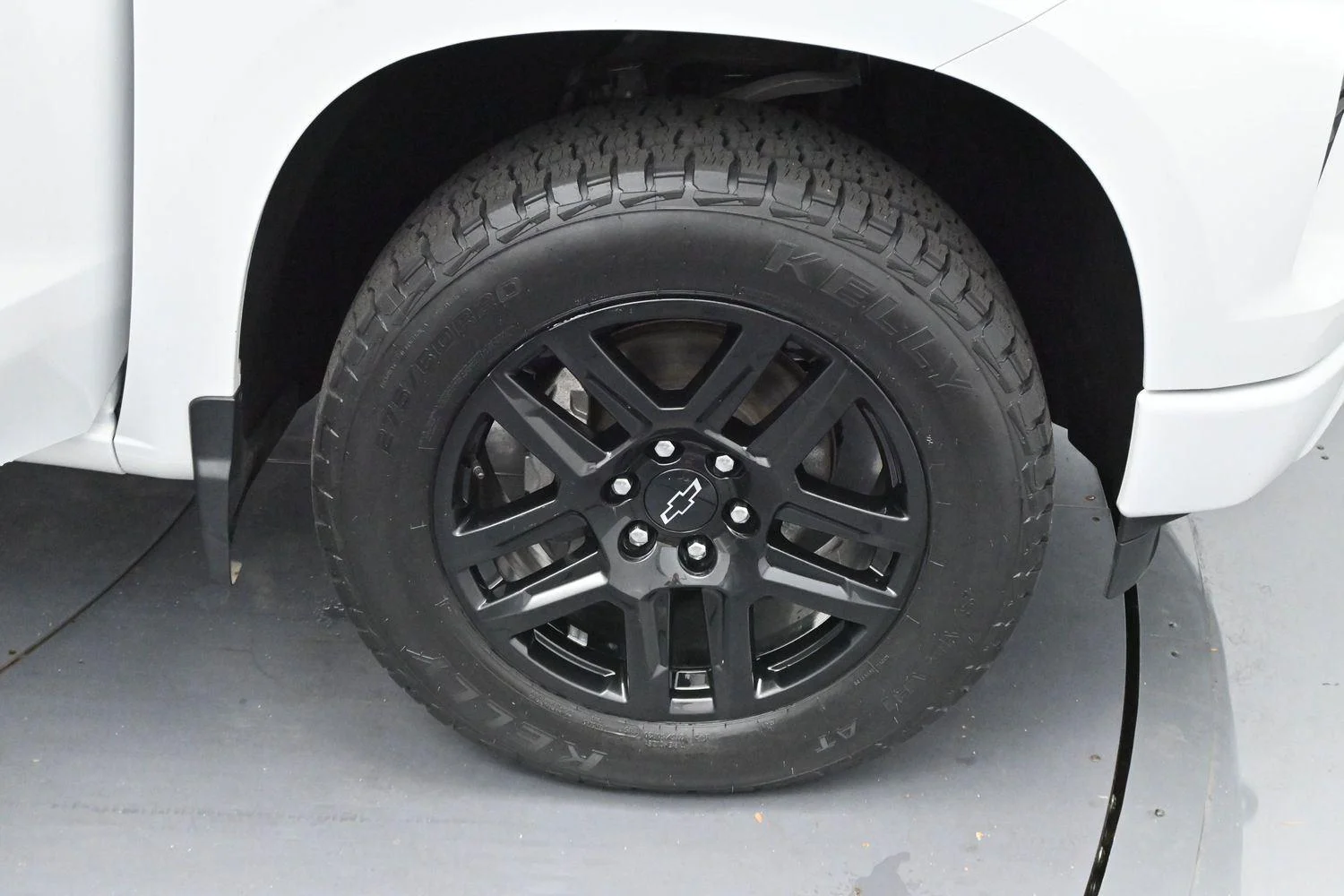 Used 2023 Summit White Chevrolet RST image 32