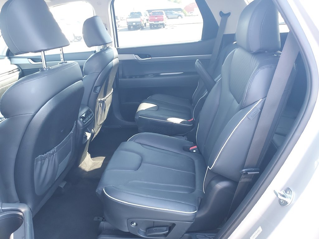 Used 2024 Silver Hyundai SEL image 14