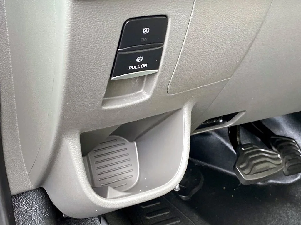 Used 2023 Oxford White Ford  image 28